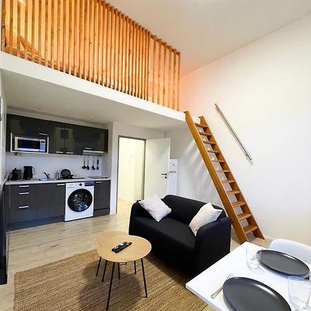 Loft Maniny By Urban Apartments Praag Buitenkant foto