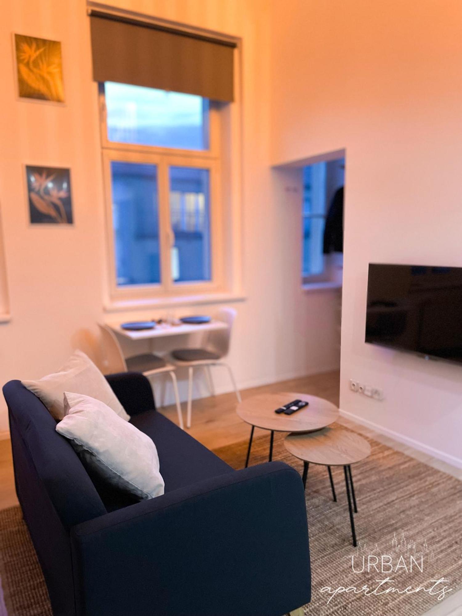 Loft Maniny By Urban Apartments Praag Buitenkant foto