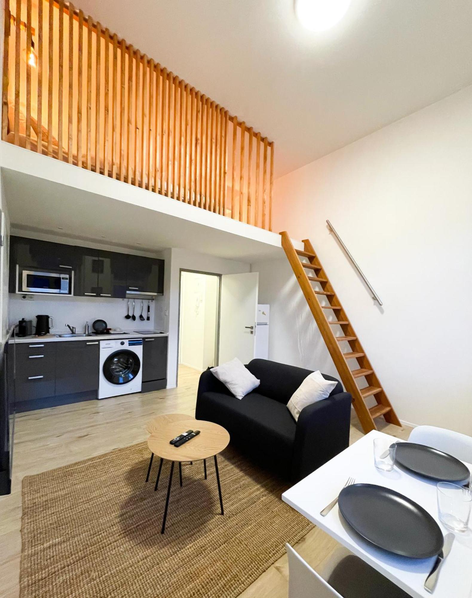 Loft Maniny By Urban Apartments Praag Buitenkant foto