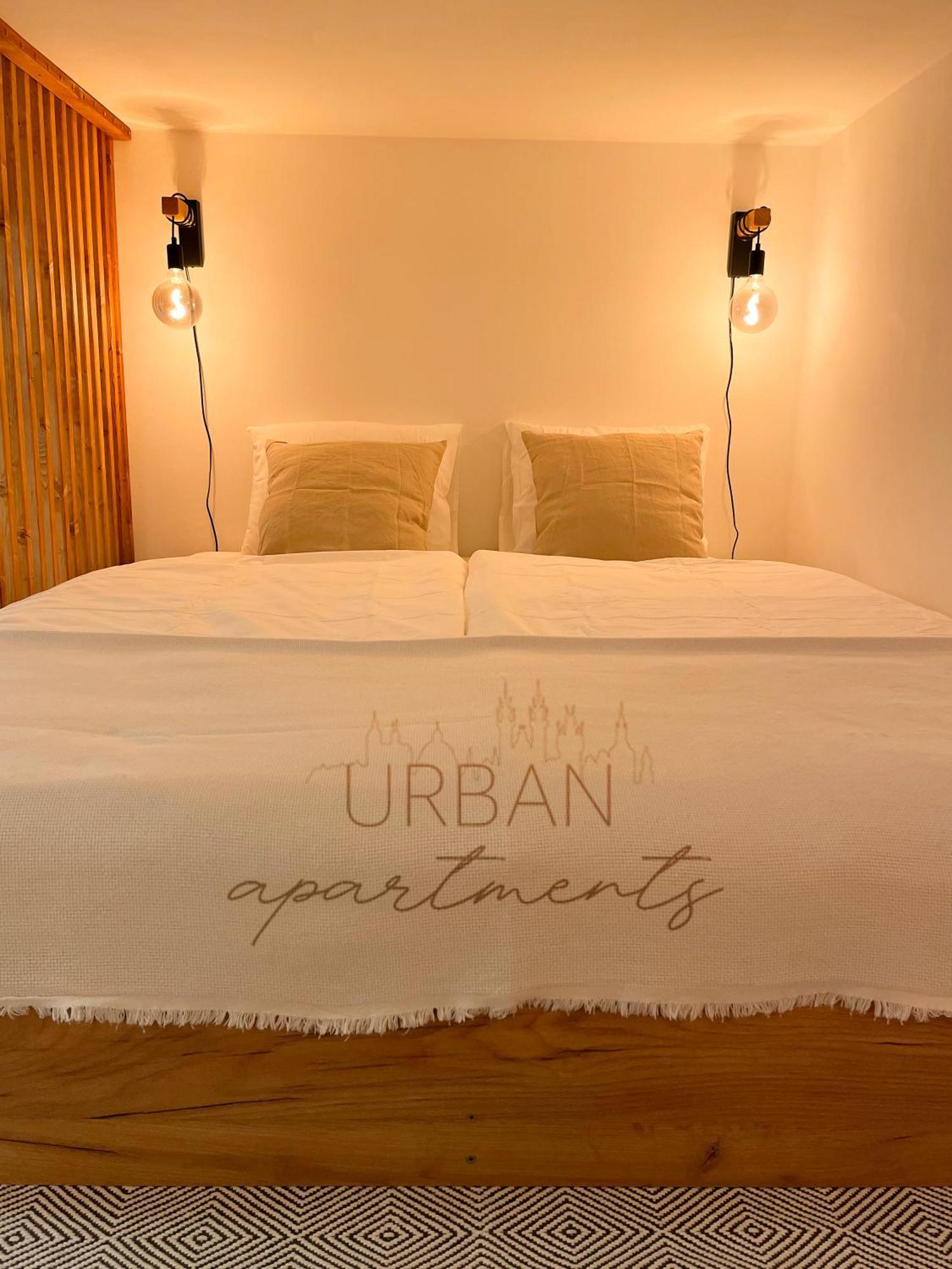 Loft Maniny By Urban Apartments Praag Buitenkant foto